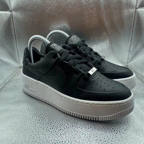 Size 7 Nike Af1 Sage Low Air Force Womens Black White Platform Shoes AR5339-002 - Picture 1 of 10
